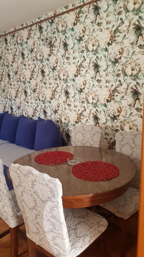 Apartman Sa Garazom I Internetom Sarajevo Bagian luar foto